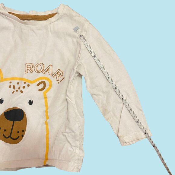 🐻 George Toddler Long Sleeve Tee – White “ROAR” Bear Graphic Top (Size 2T) - Picture 4 of 6